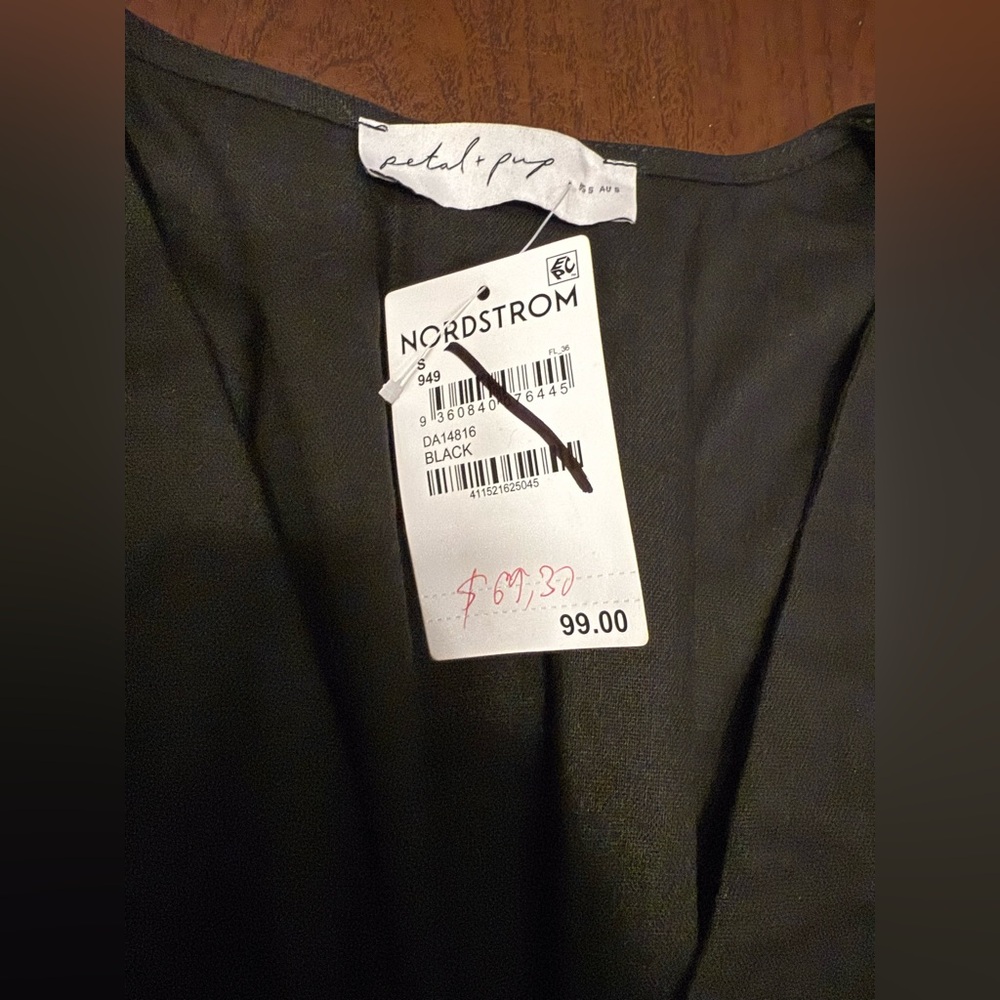 Petal & pup CECE LONG SLEEVE MAXI DRESS - BLACK - Picture 11 of 11